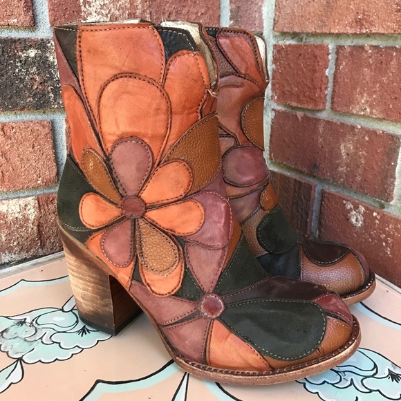 Shoes | Freebird By Steven Petal Flower 